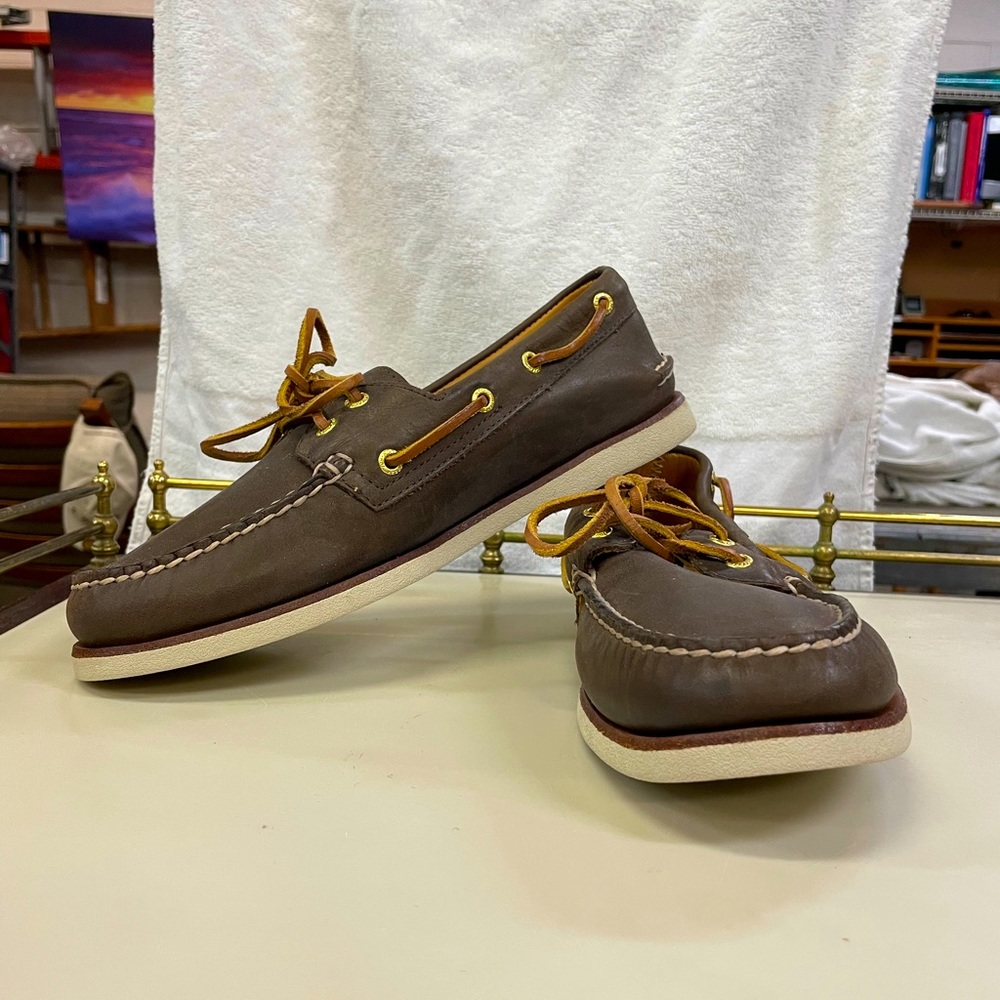 Sperry Men’s Size 9w Shoes. Memory foam Gold Cup Edition Brown Boat Shoes